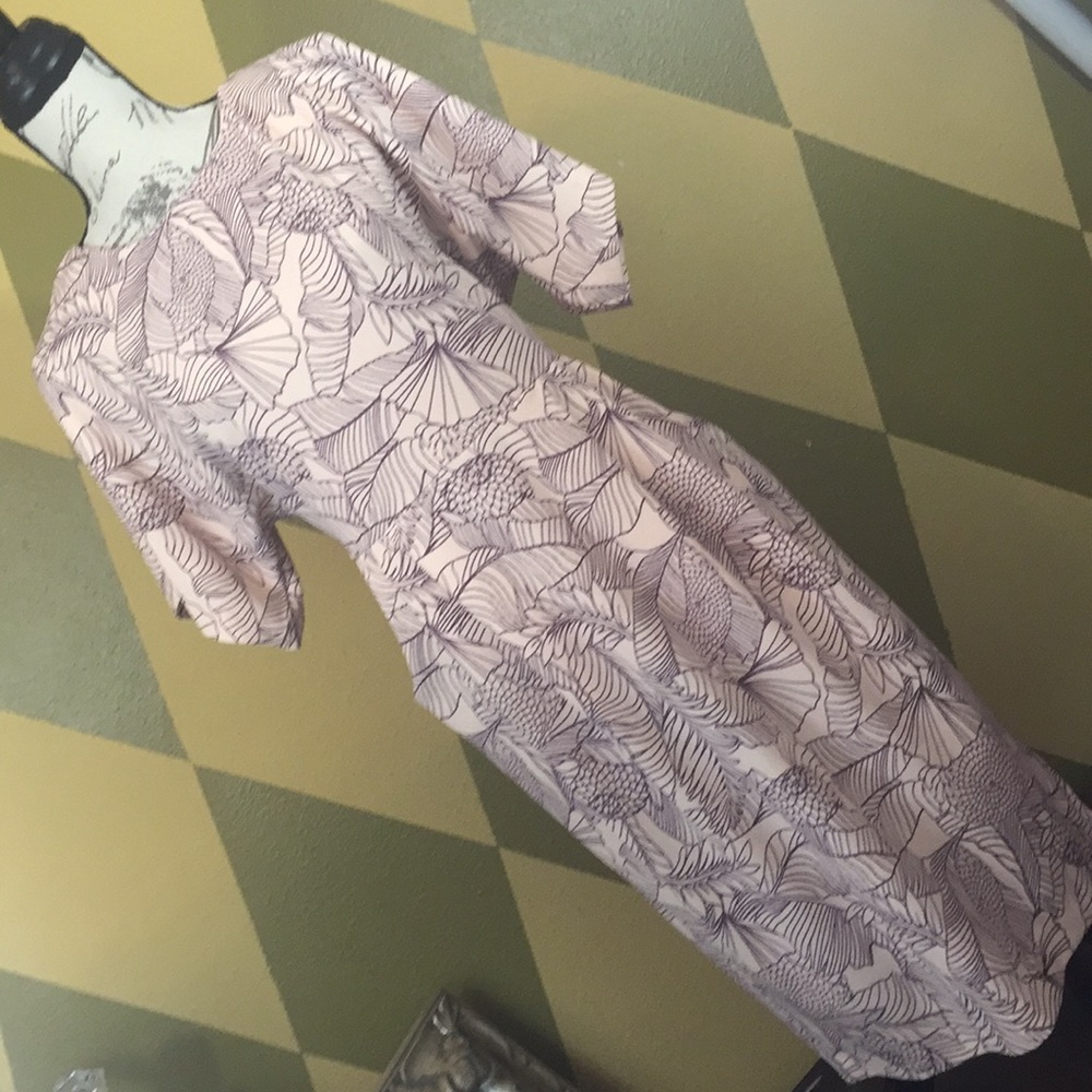 Superfoxx Floral Dream Dress with Pockets Size Large LIKE NEW